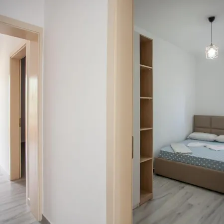 Mabel's Home. Modern Golem (Tirana)