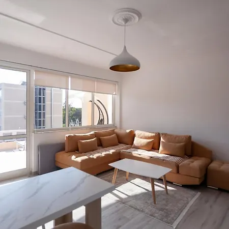 Mabel's Home. Modern *